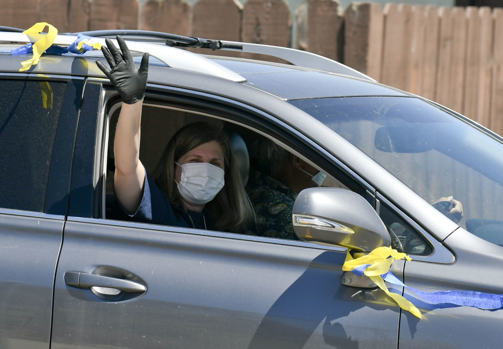 042420 Tunnell teacher parade 11.jpg